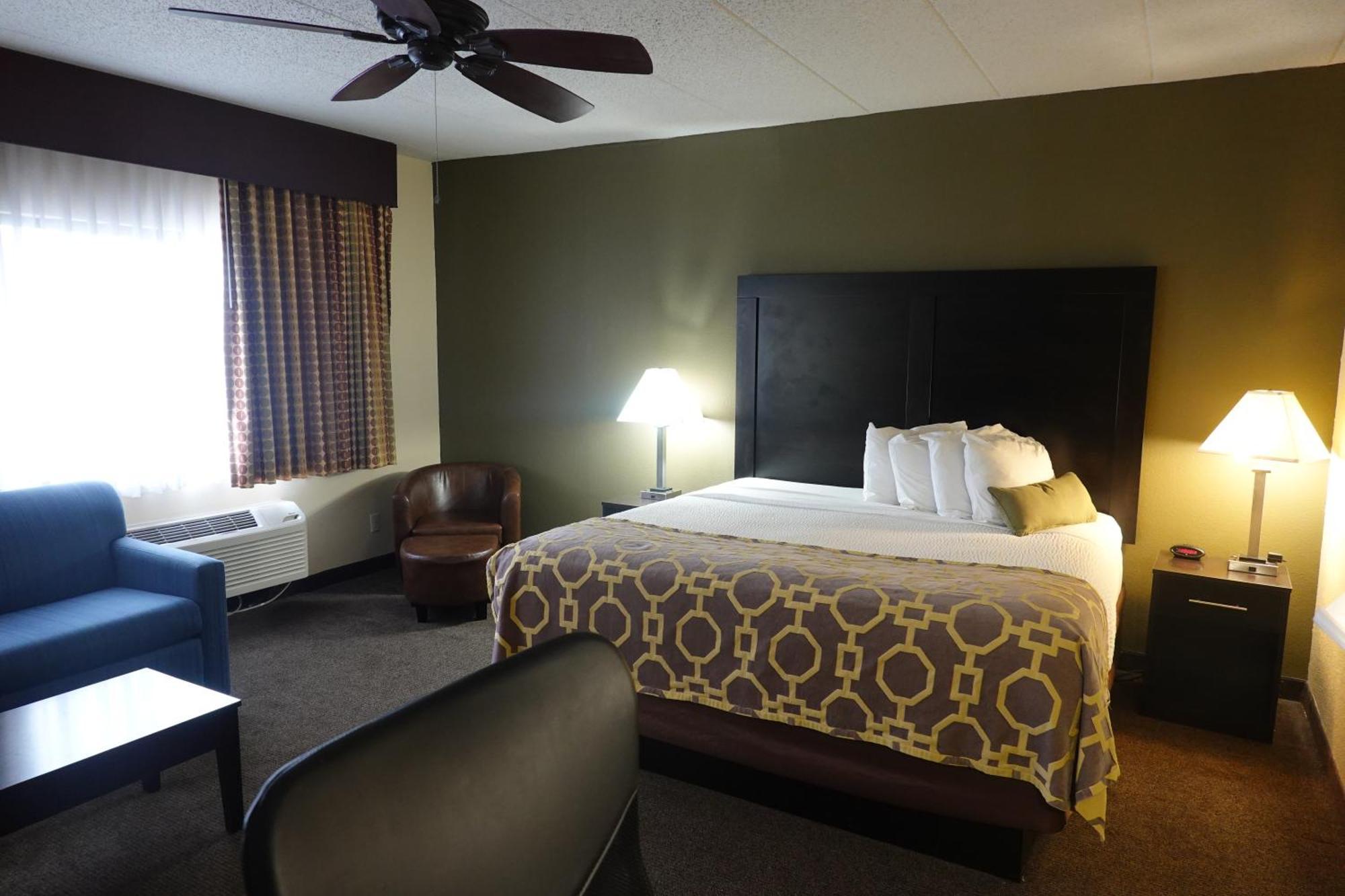 Baymont By Wyndham Janesville Bagian luar foto